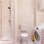 Apartment Bis 4 *