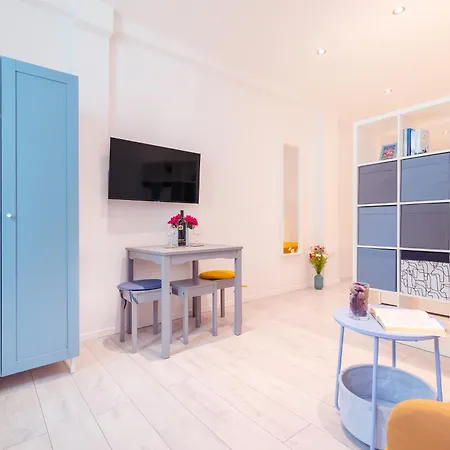 Apartment Bis 4 *