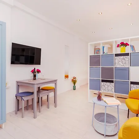 Bis 4 Apartment *
